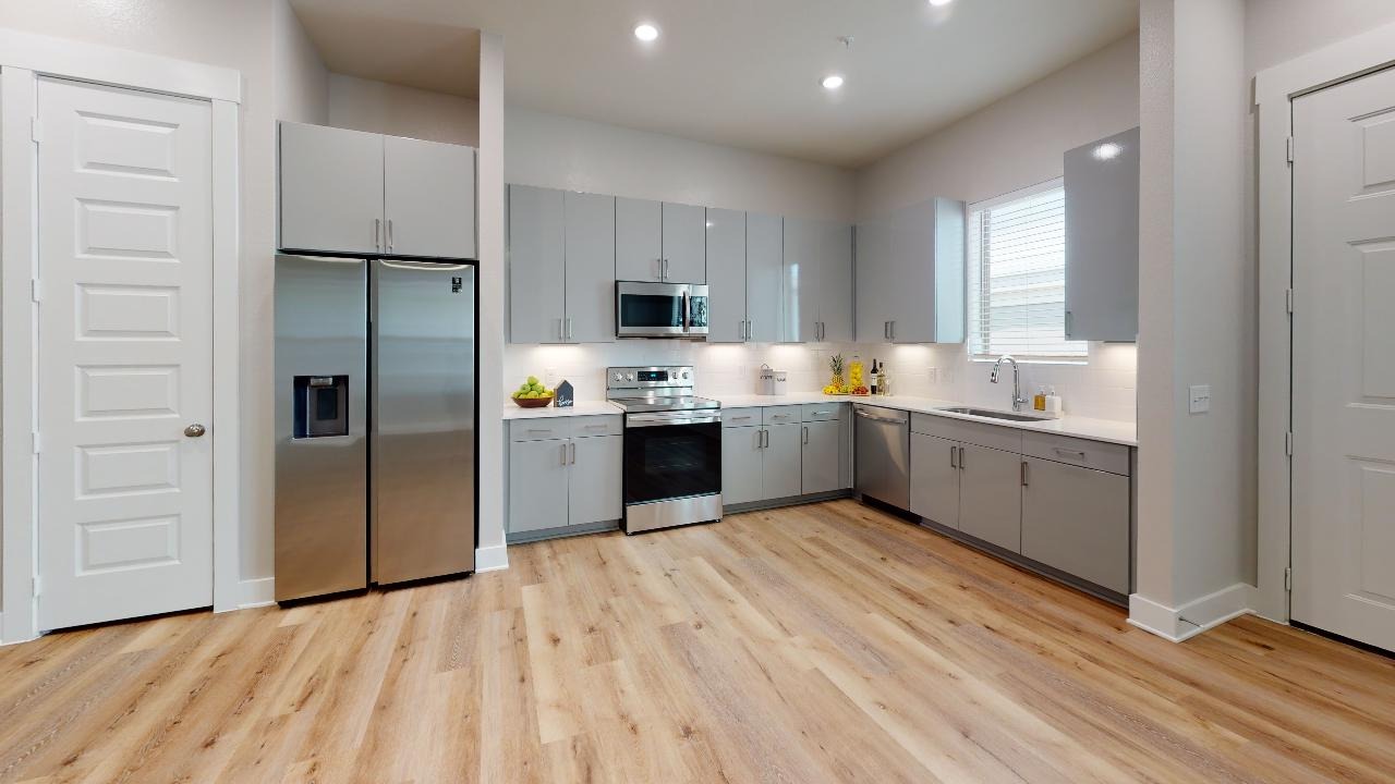 Luxe Prosper apartments in Addison, TX