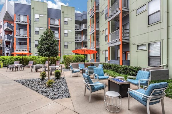Olympus Midtown apartments in Nashville, TN