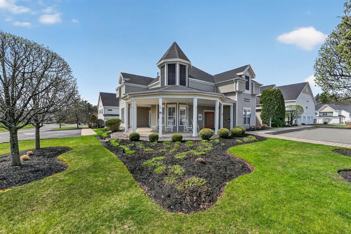 Mansions at Delmar, an Eagle Rock Community apartments in Albany, NY