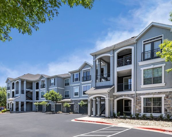 Villas at Stone Oak Ranch apartments in Austin, TX