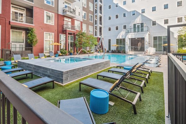 AMLI Denargo Market apartments in Denver, CO