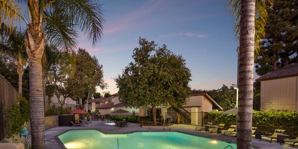 Sofi Thousand Oaks apartments in Thousand Oaks, CA