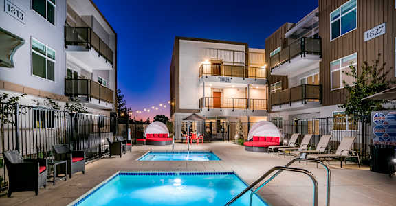 The Harrington apartments in Thousand Oaks, CA