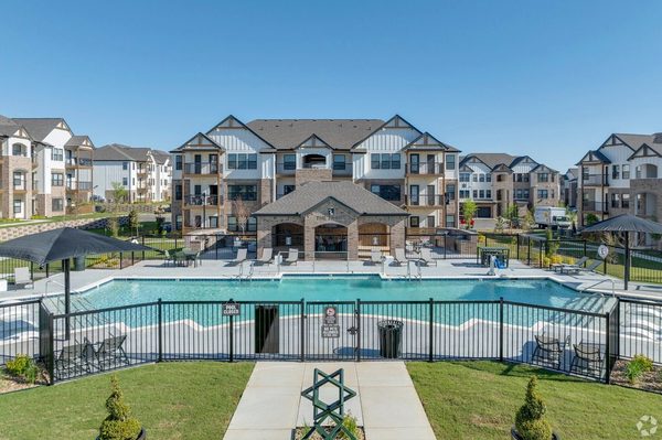 Trails at Aspen Creek Apartments apartments in Broken Arrow, OK