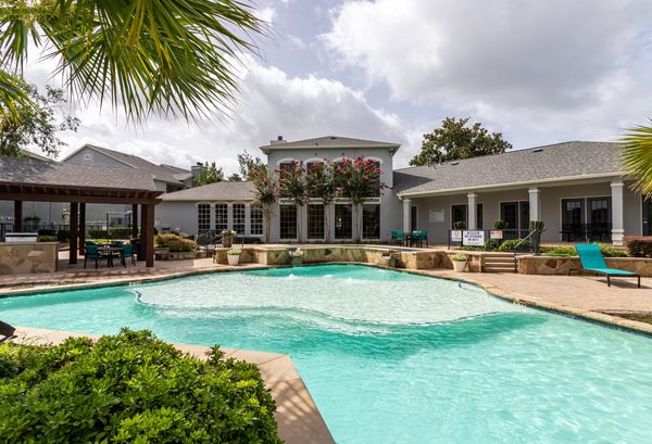Signature Point Apartment Homes apartments in League City, TX