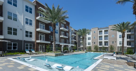 The Reserve at Baybrook apartments in Friendswood, TX