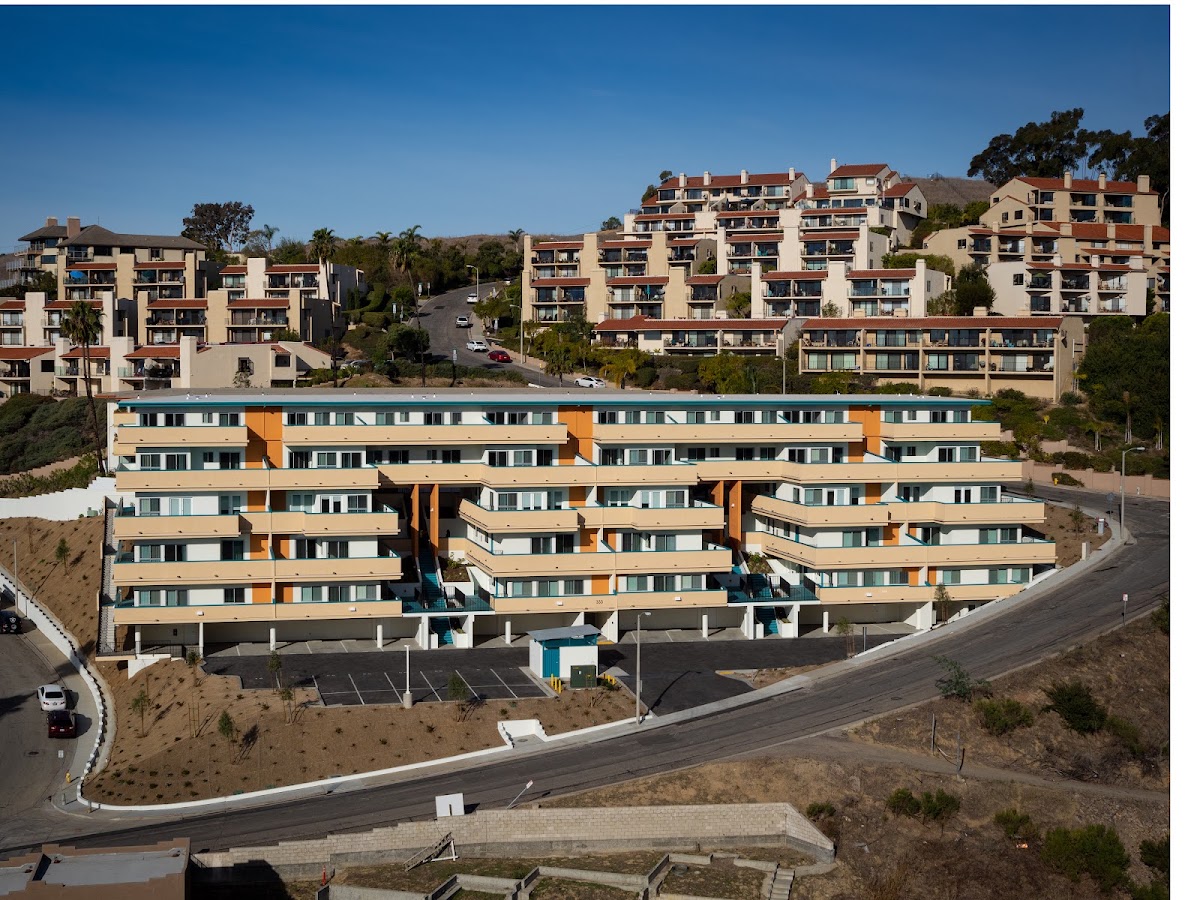 Harbor View Villas apartments in Ventura, CA