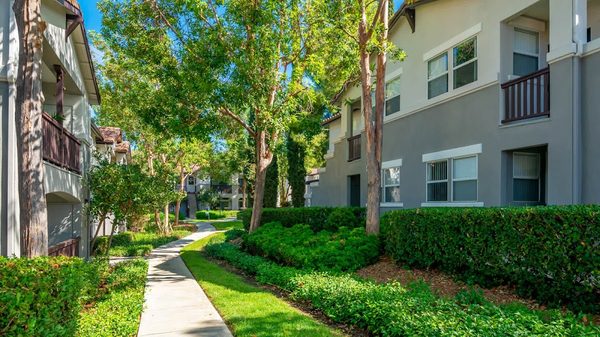 Skyview Apartments apartments in Lake Forest, CA