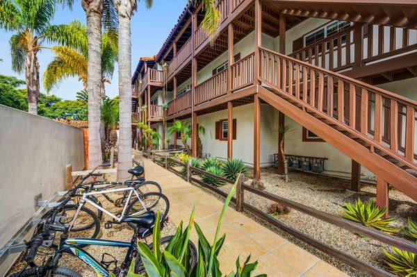 Solis Isla Vista apartments in Goleta, CA