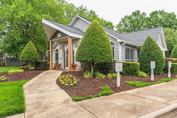 Harrison Grande apartments in Cary, NC