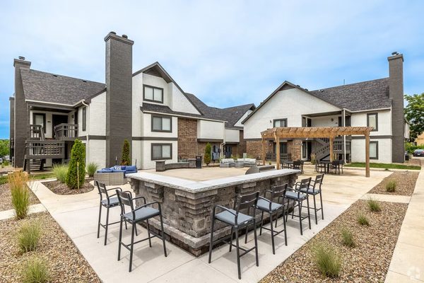 The Vibe at 8035 Apartments apartments in West Des Moines, IA