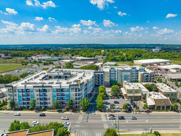 MAA Charlotte Ave apartments in Nashville, TN