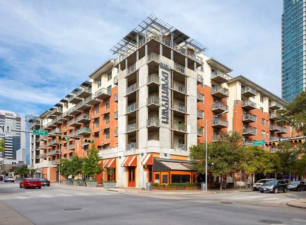 AMLI Downtown apartments in Austin, TX