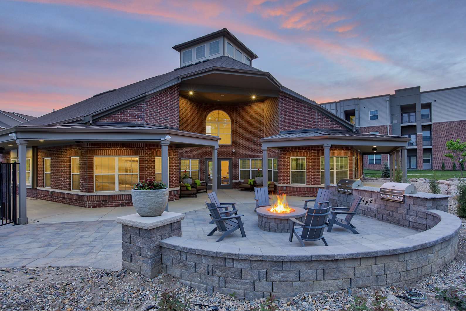 The Apex at Twin Creek apartments in Bellevue, NE