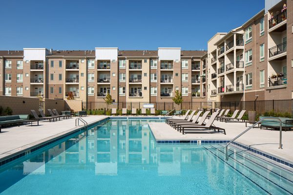 Broadmoor at River's Edge apartments in Council Bluffs, IA