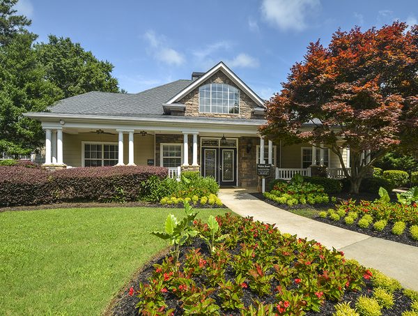 Walden Brook Apartment Homes apartments in Stonecrest, GA