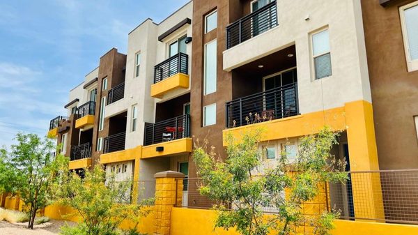 Scottsdale Hayden Townhomes apartments in Phoenix, AZ