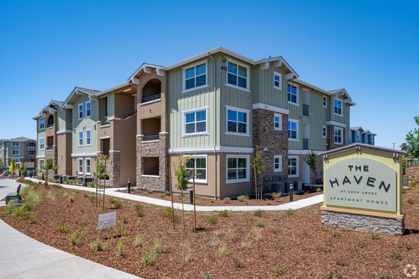 The Haven at Deer Creek apartments in Petaluma, CA