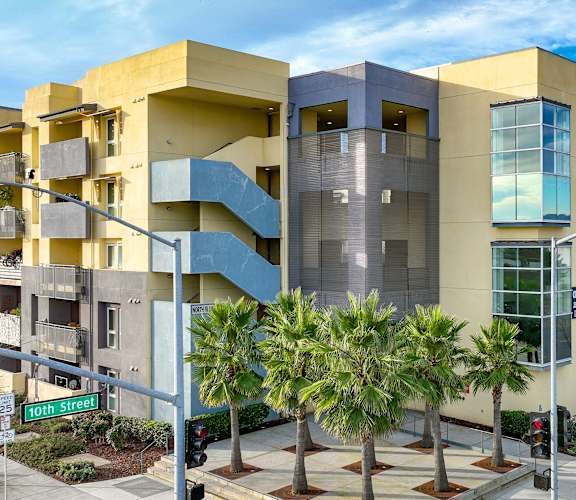 Alexander Station apartments in Gilroy, CA