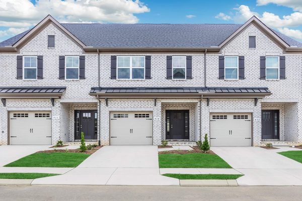 Alaina Park apartments in Spring Hill, TN