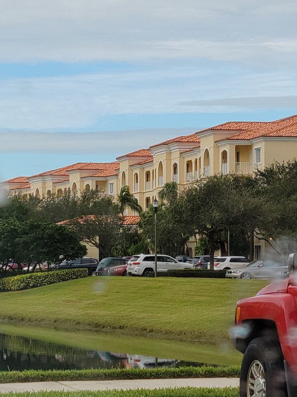Lakeside Terrace apartments in Winter Haven, FL