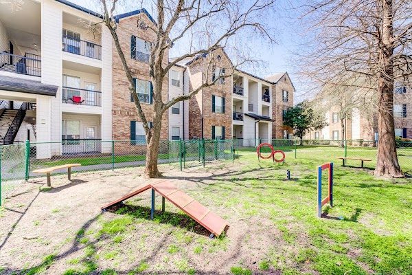 The Flats at Veranda Ridge apartments in Texas City, TX