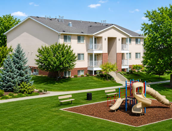 Providence Pointe apartments in Logan, UT