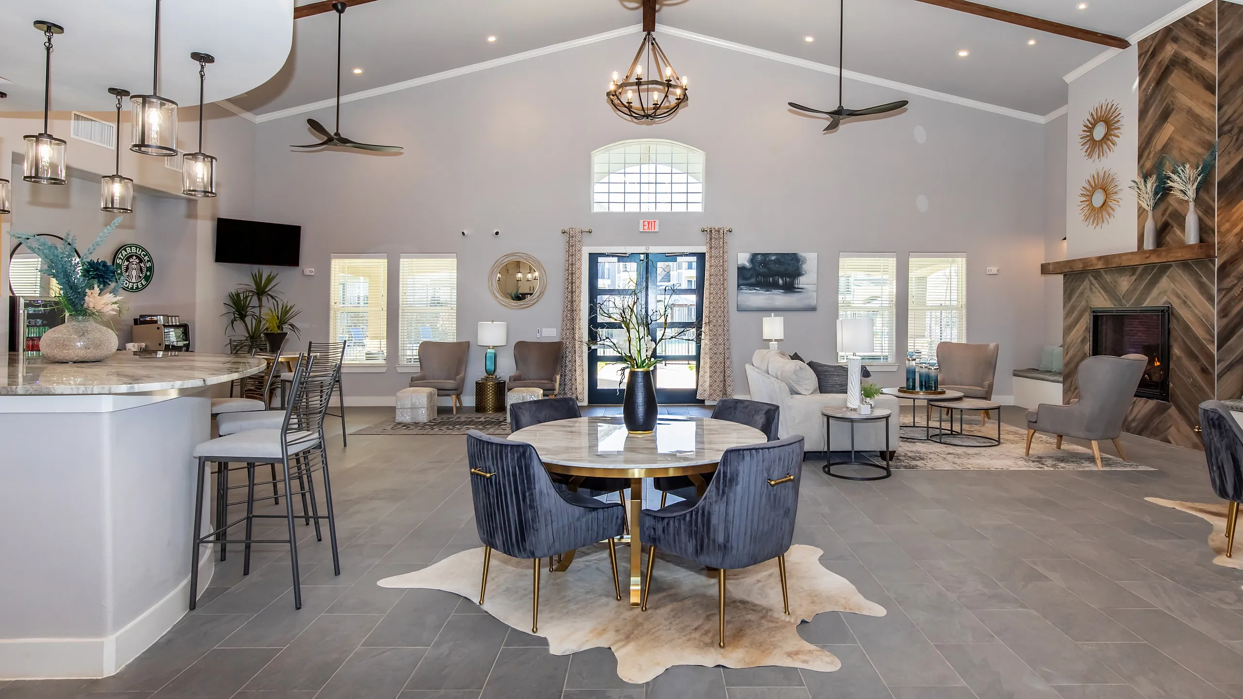 Fairmount Oaks apartments in Burleson, TX