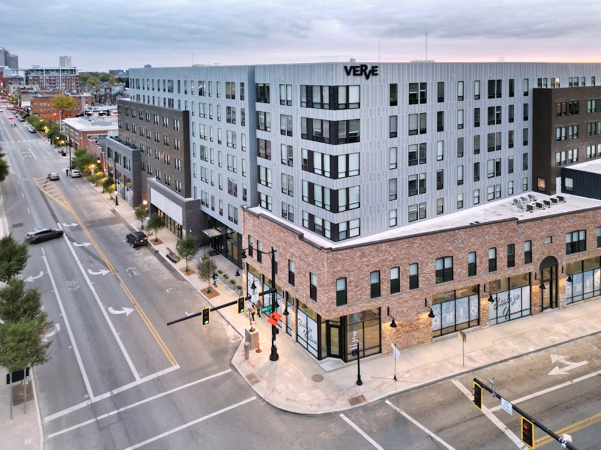 Lark Columbus apartments in Columbus, OH