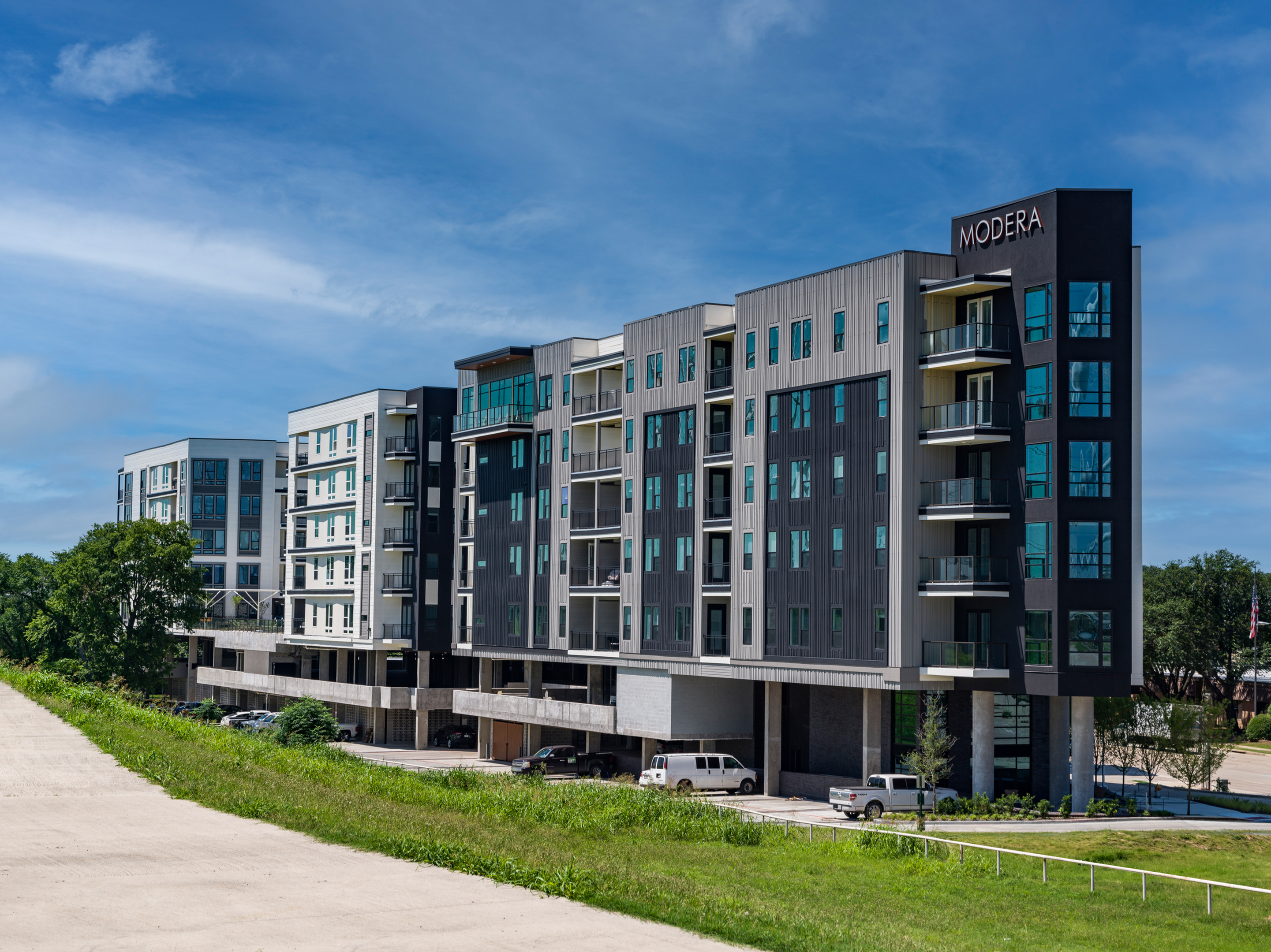 Modera Trinity apartments in Dallas, TX