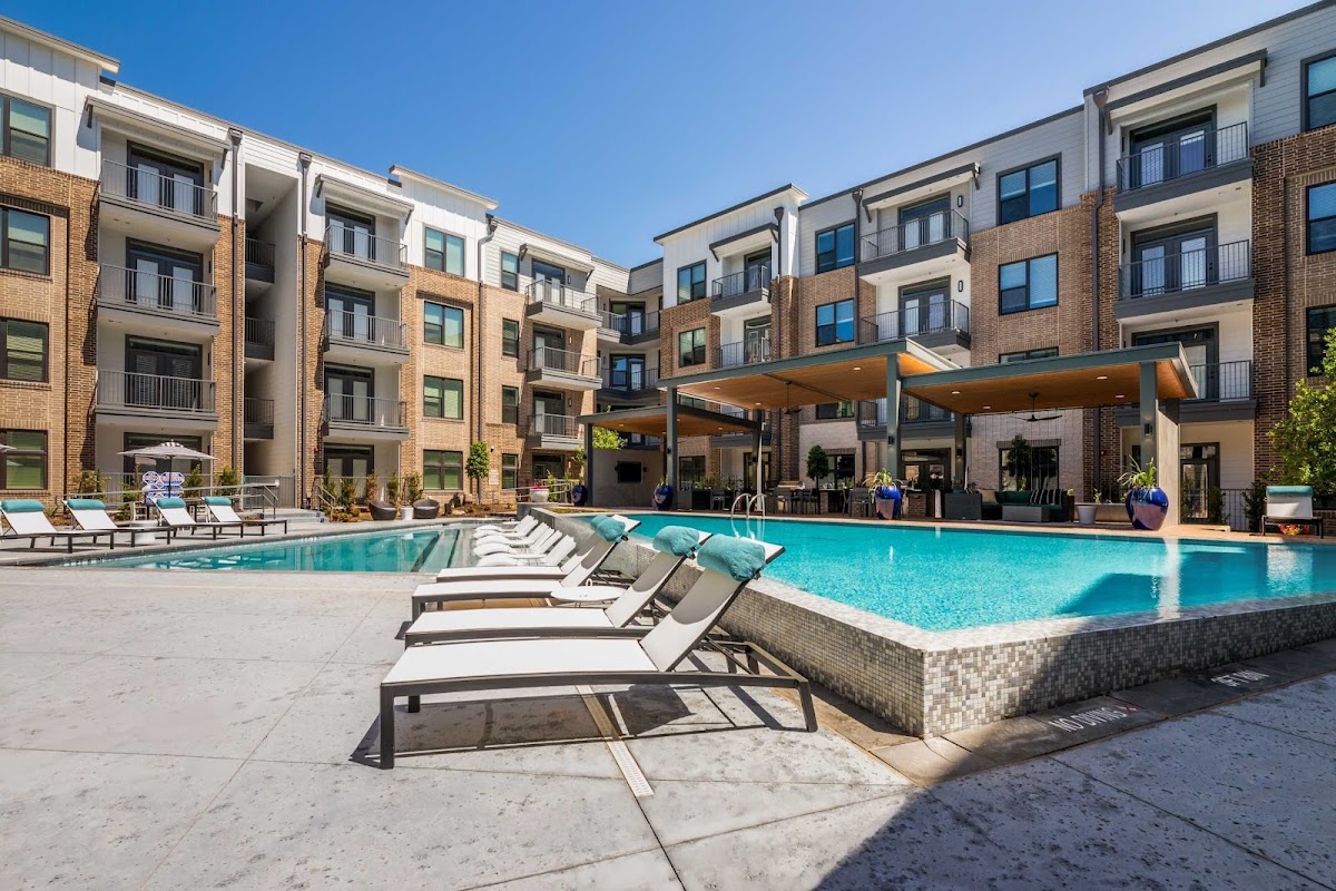 Maple + Denton Apartments apartments in Dallas, TX