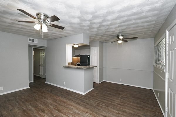 Koko/Luau Apartments apartments in Dallas, TX