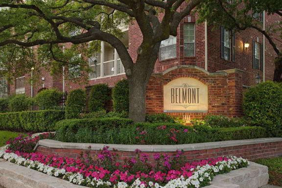 The Belmont Apartments apartments in Houston, TX