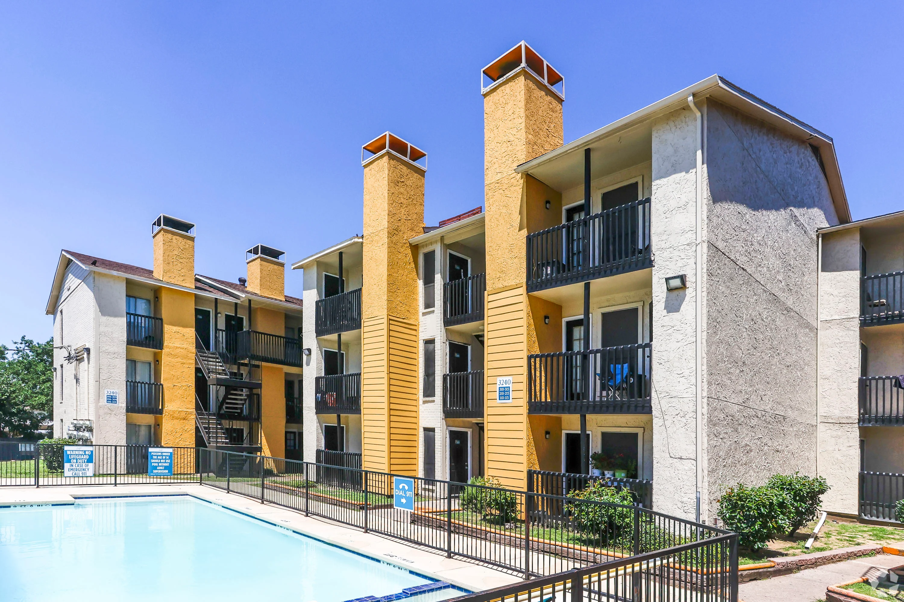 The Dahlia Apartments apartments in Dallas, TX