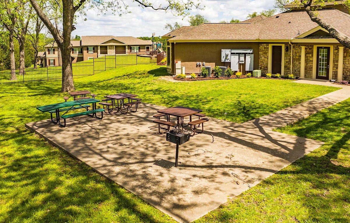 Highland Hills apartments in Dallas, TX