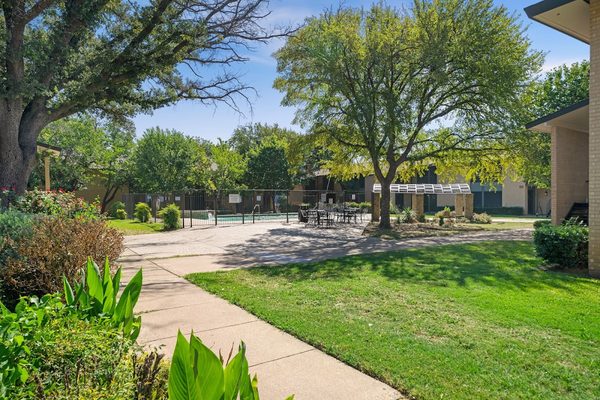 Casita Grove Apartments apartments in Grand Prairie, TX