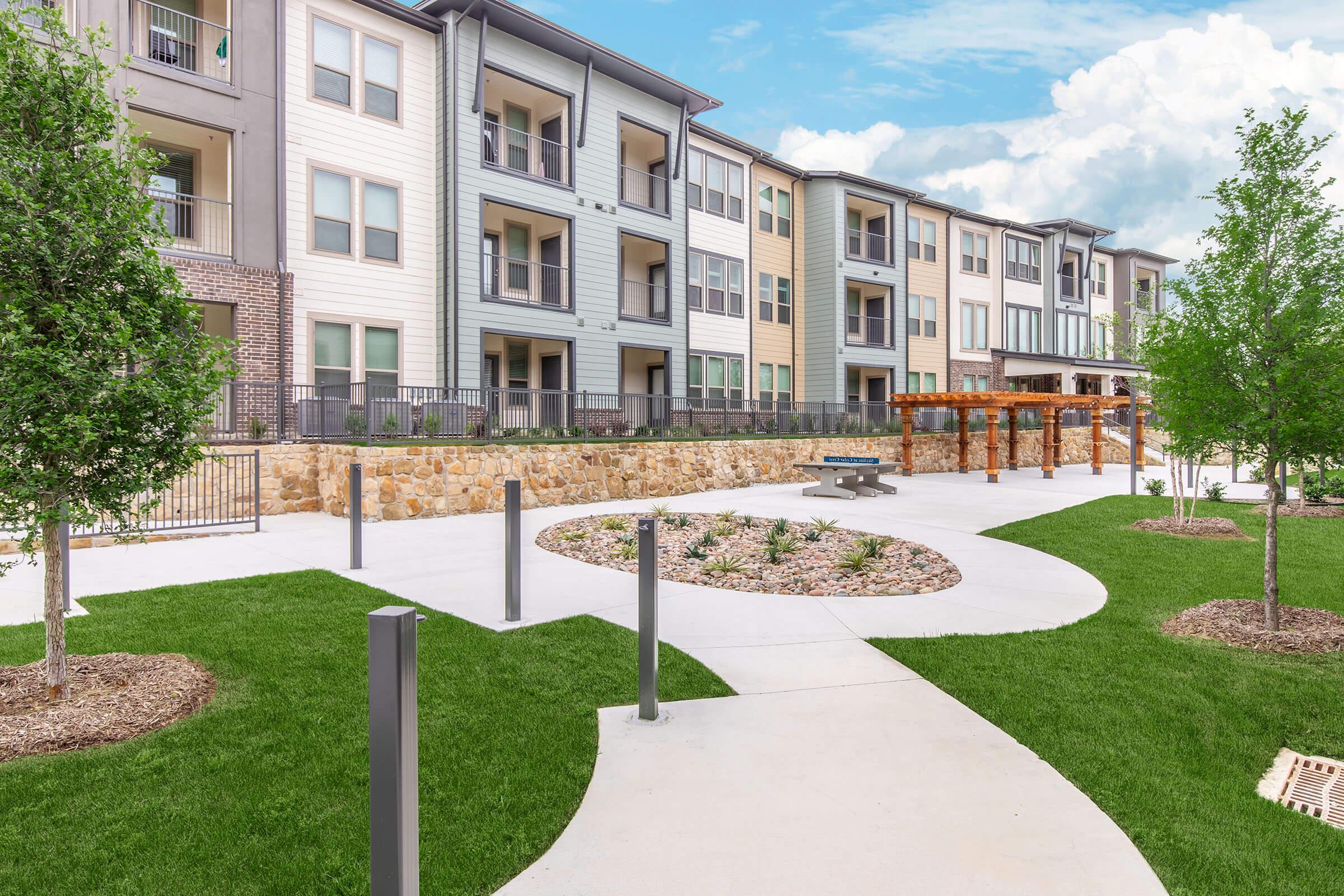 Skyline at Cedar Crest apartments in Dallas, TX