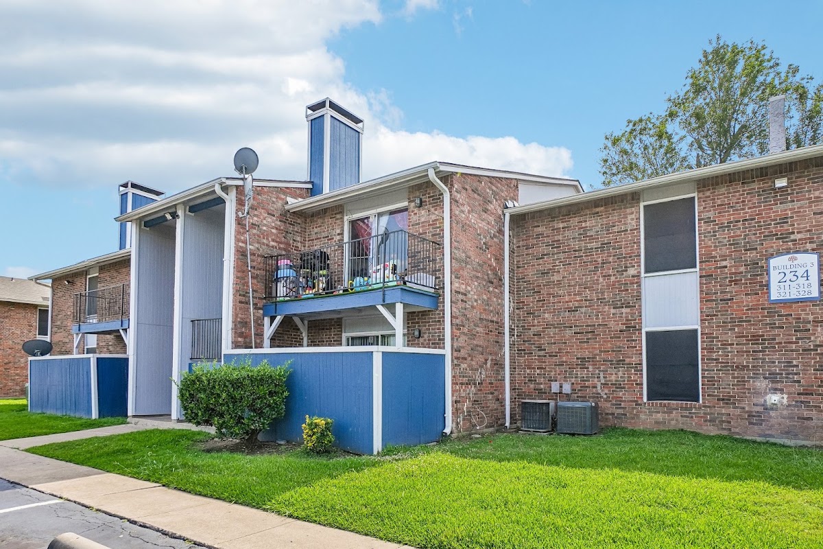 Rochelle Place Apartments apartments in Irving, TX