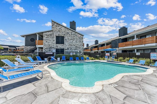 The 80 Reserve apartments in Mesquite, TX