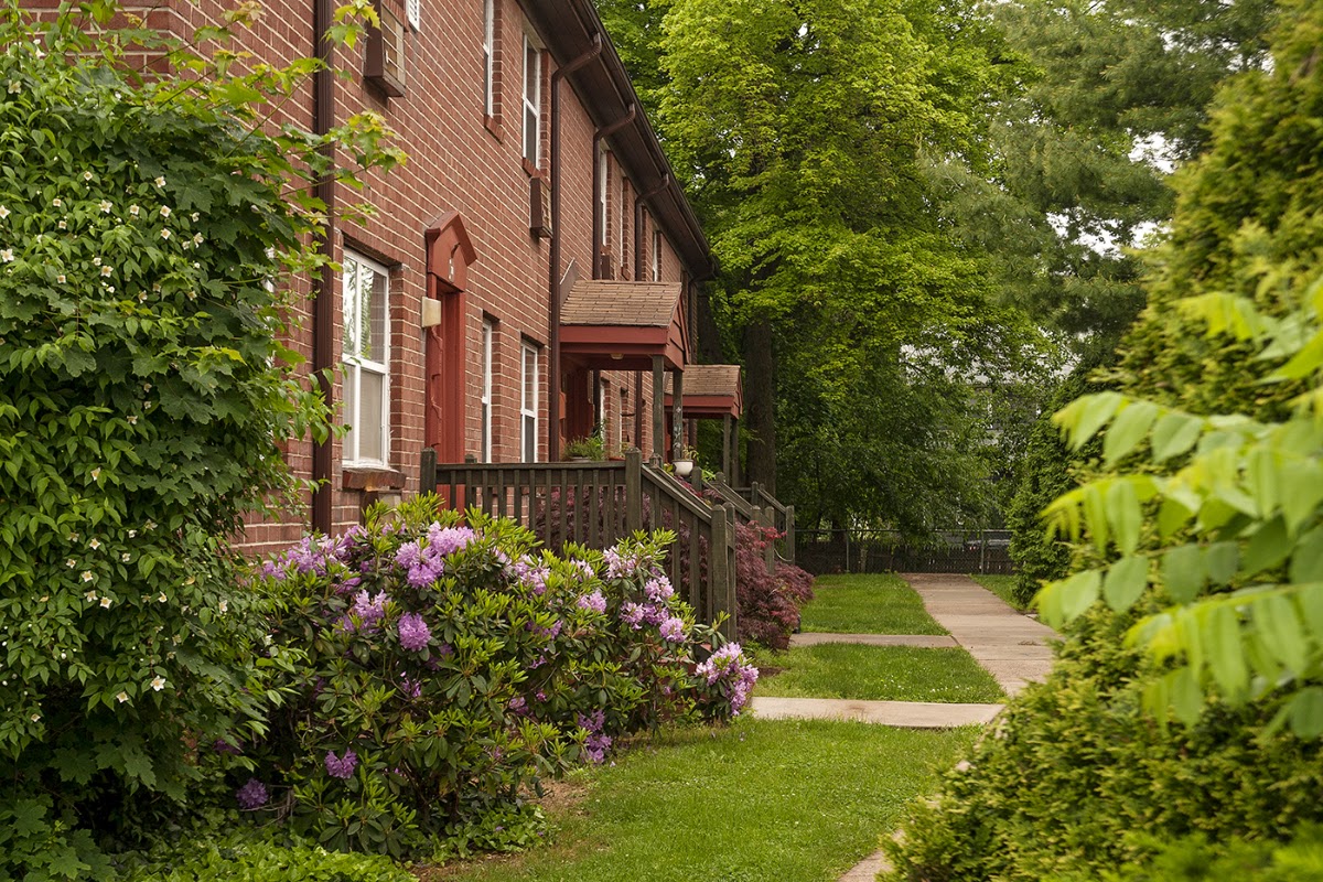 Magnolia Gardens Apartments apartments in Highland Park, NJ