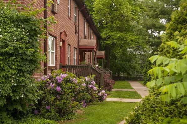 Magnolia Gardens Apartments apartments in Highland Park, NJ