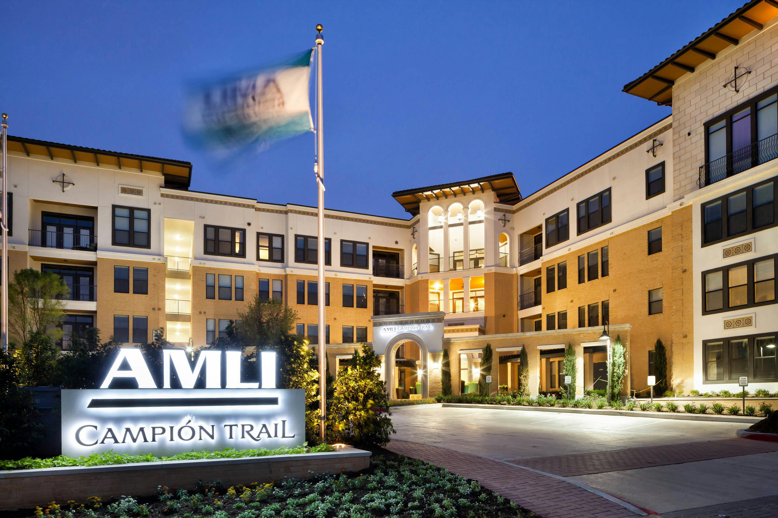 AMLI Campion Trail apartments in Irving, TX