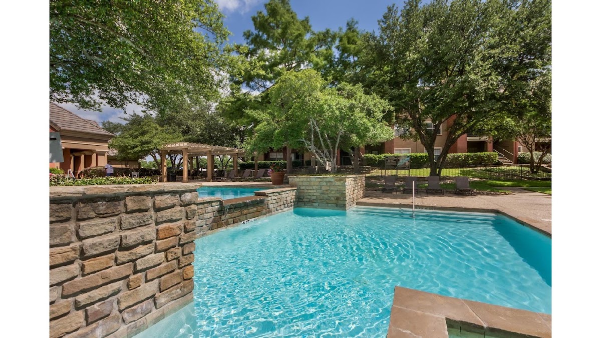 Jefferson Place apartments in Irving, TX