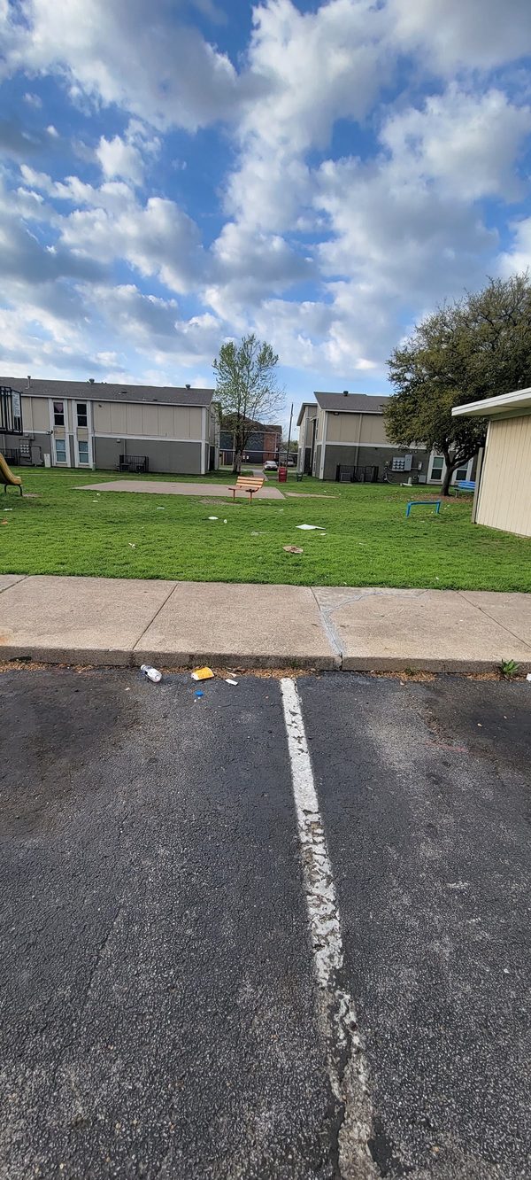 Summit at Mirasol Apartments apartments in Dallas, TX
