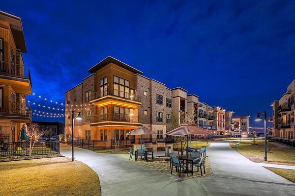 Boardwalk at Mercer Crossing Apartments apartments in Farmers Branch, TX