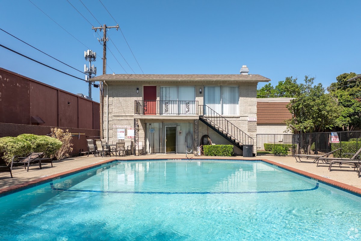 Amherst Oaks Apartments apartments in Dallas, TX