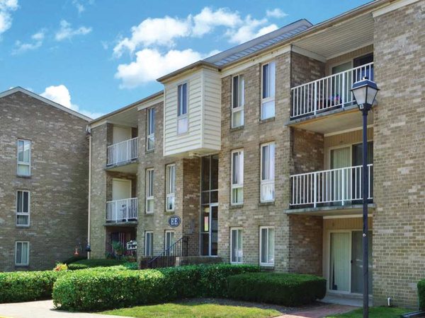 The Apartments at Elmwood Terrace/Hunters Glen apartments in Frederick, MD