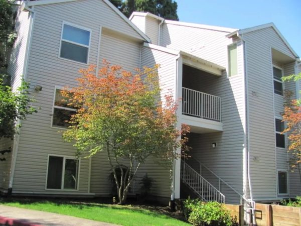 Creekside Villa Apartments apartments in Gresham, OR