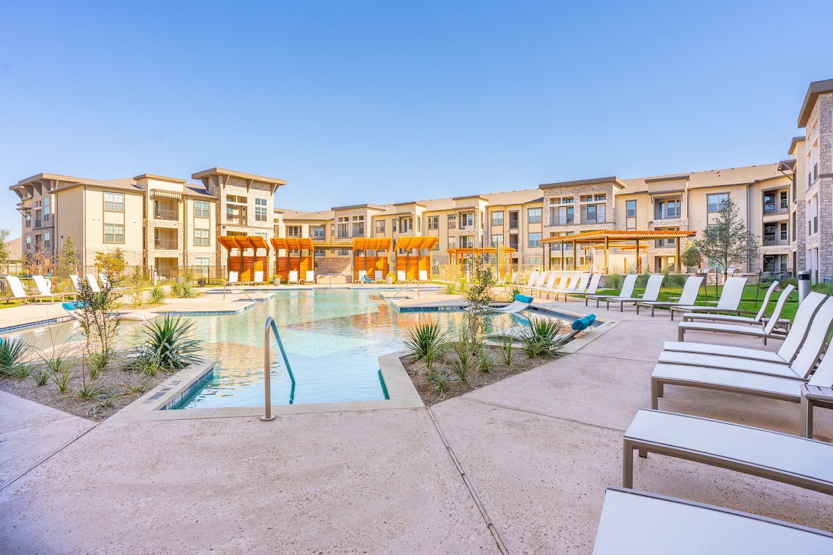 The Drake Apartments apartments in Midland, TX