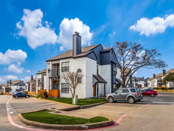 Knowlton Apartment Homes apartments in Mesquite, TX